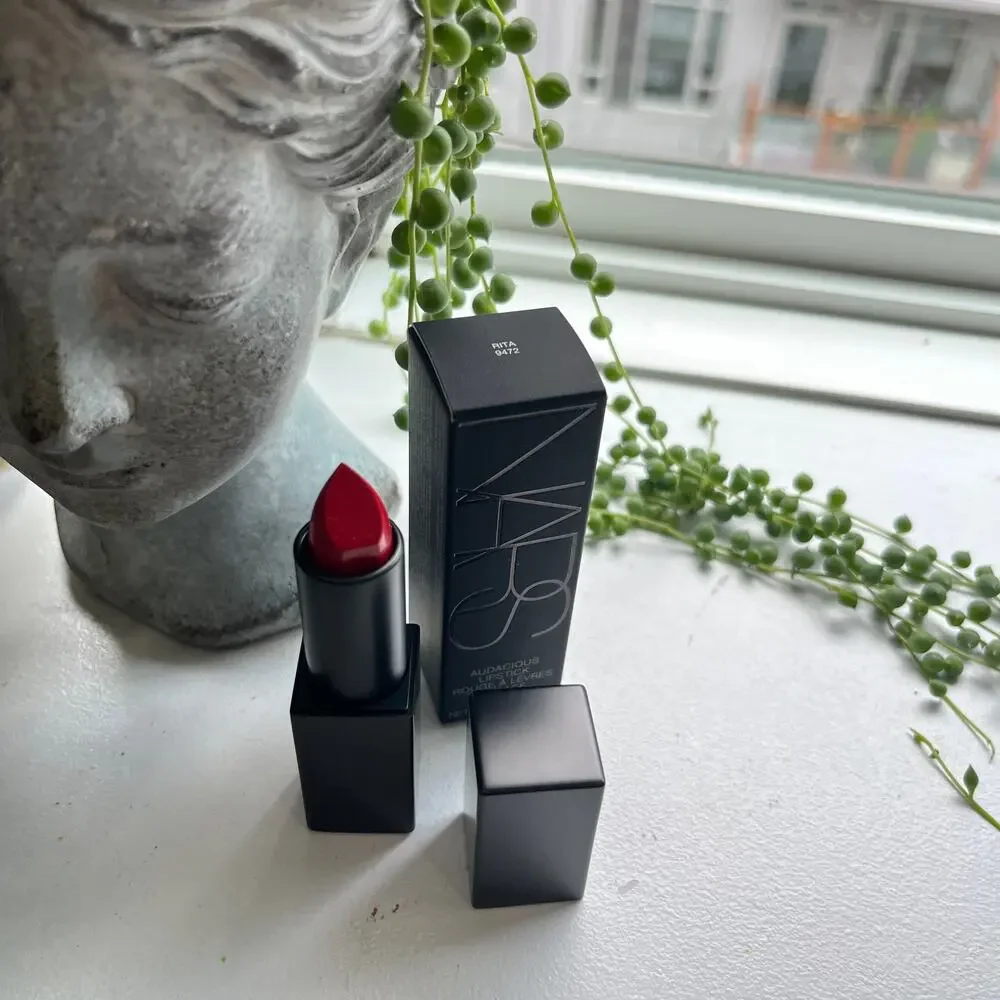 NEW NARS Audacious Lipstick in Rita Red